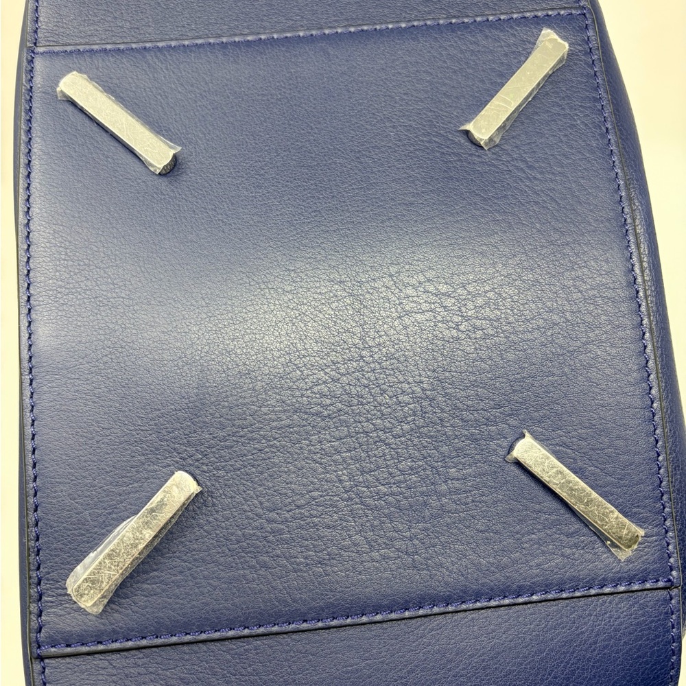 Loewe Compact Hammock Bag - Picture 12 of 15